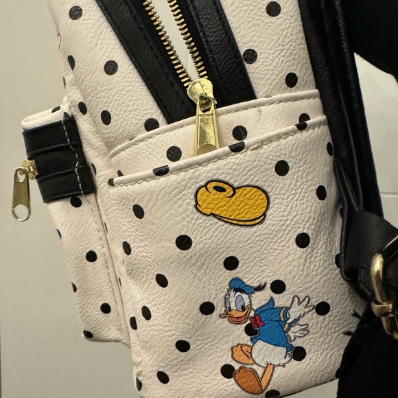 Disney Mickey Loungefly mini backpack - Picture 3 of 5